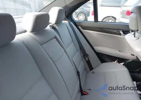 2008 Mercedes-Benz C 350 Sport from USA, damaged, VIN WDDGF56X28F165254